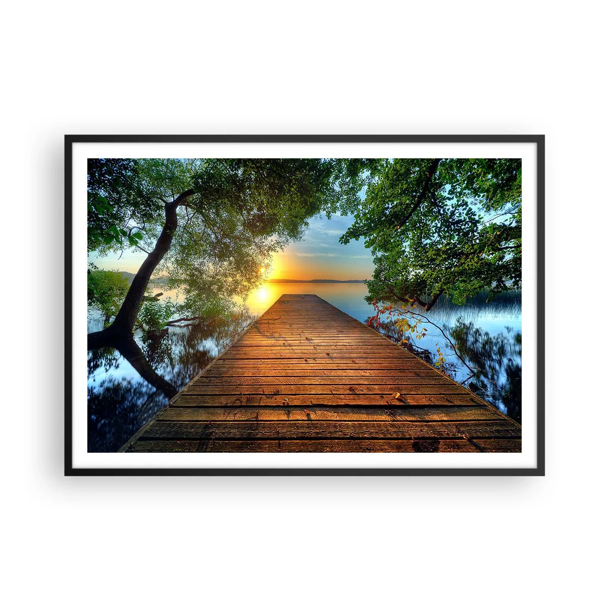 Póster en marco negro - Un muelle de madera rodeado de vegetación durante la puesta de sol. - 100x70cm - Tómate tu tiempo, siéntate - Decoración de pared moderna para salón y dormitorio ARTTOR