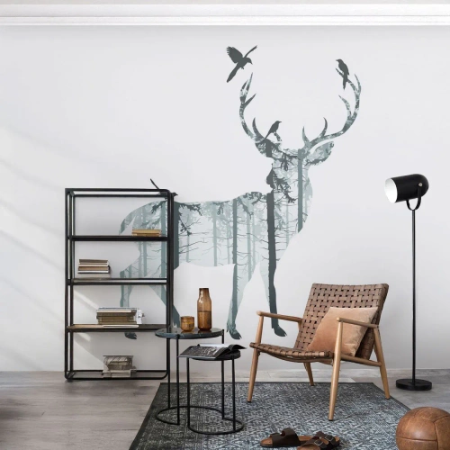 Fotomural Premium Sand - Un ciervo lleno de un paisaje forestal con pájaros en sus astas. - 100x70cm - El buen espíritu del bosque - Decoración de pared moderna para salón y dormitorio ARTTOR