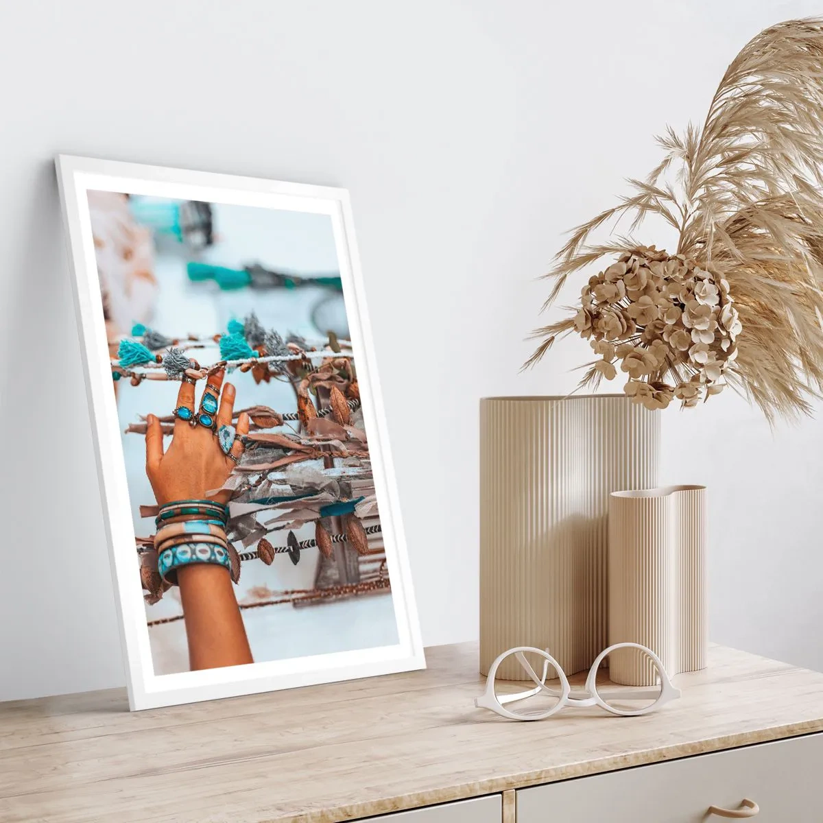 Póster en marco blanco - Tesoros locales - 50x70 cm