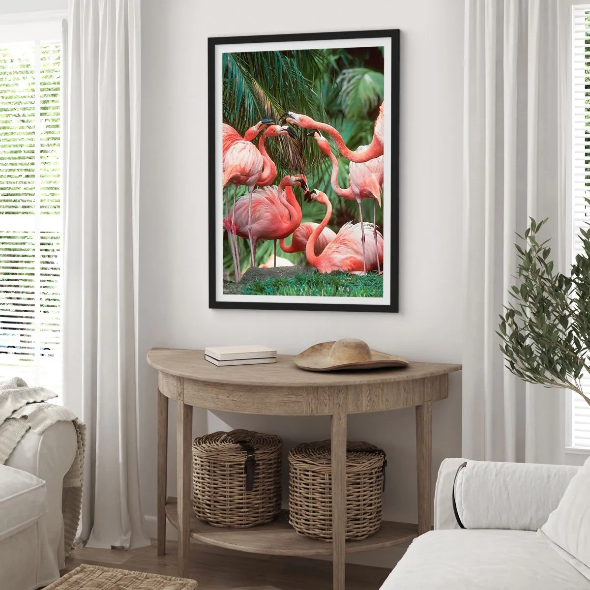 Póster en marco negro - Flamencos rosados en un entorno exótico de palmeras. - 50x70cm - Cotilleos de la tarde - Decoración de pared moderna para salón y dormitorio ARTTOR