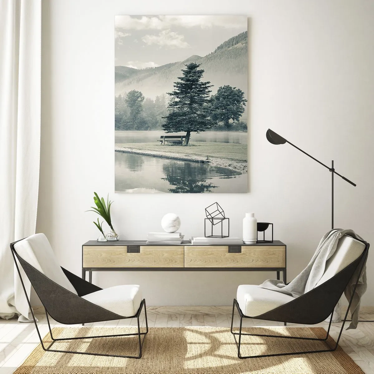 Cuadro sobre vidrio - Impresiones sobre Vidrio - Un pintoresco lago con un banco y niebla al fondo. - 80x120cm - El lago sigue durmiendo - Decoración de pared moderna para salón y dormitorio ARTTOR