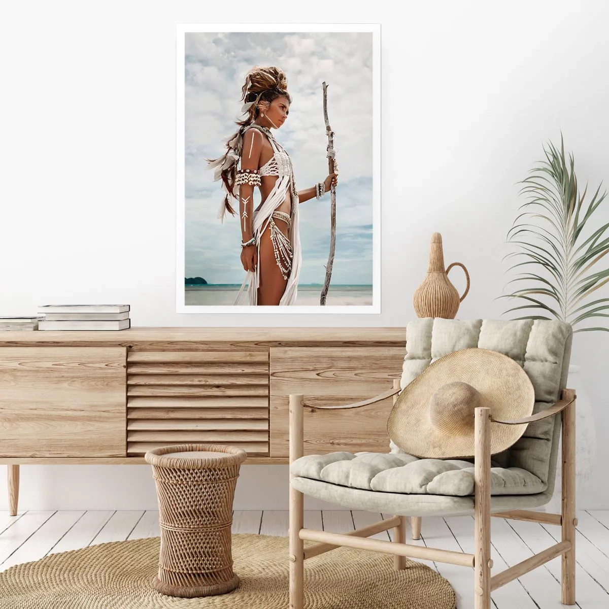 Póster - Figura estilizada de una mujer en un entorno tropical. - 50x70cm - Reina de los trópicos - Decoración de pared moderna para salón y dormitorio ARTTOR