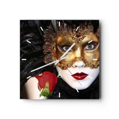 Reloj de pared - Reloj de vidrio - Máscara veneciana dorada con plumas y rosa roja, motivo misterioso. - 30x30cm - Porque la vida es un gran baile - Decoración de pared moderna para salón y dormitorio ARTTOR