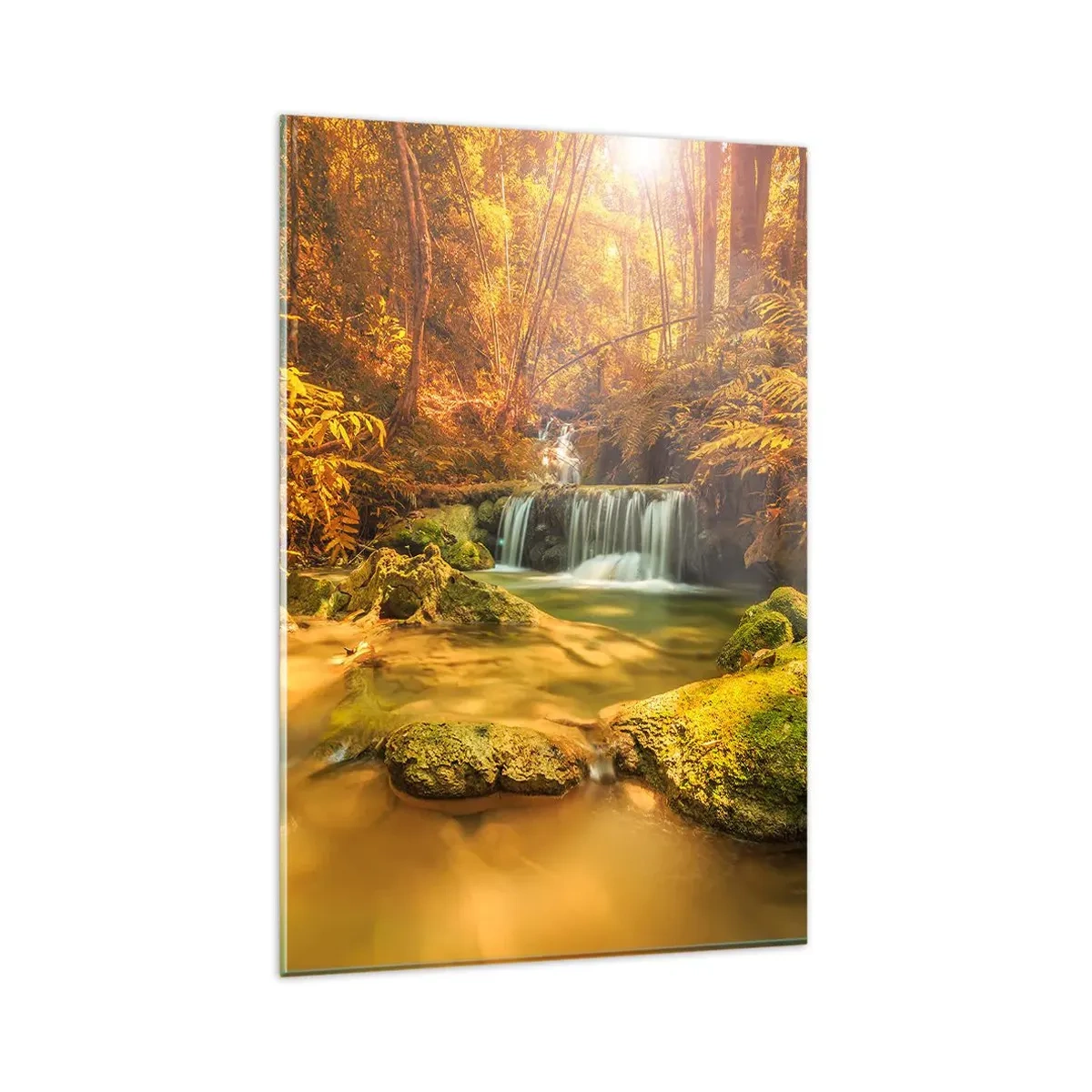 Cuadro sobre vidrio - Impresiones sobre Vidrio - Una cascada dorada en un bosque otoñal rodeado de vegetación. - 80x120cm - Cascada forestal en oro - Decoración de pared moderna para salón y dormitorio ARTTOR