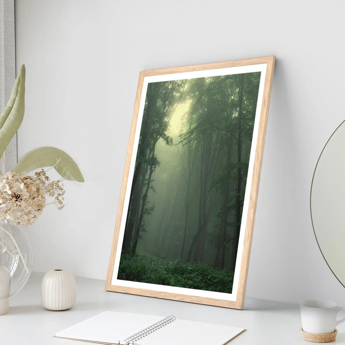 Póster en marco roble claro - Antes de que se despierte el bosque - 40x50 cm