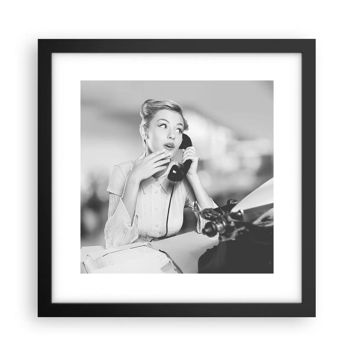 Póster en marco negro - ¿Diga?, estamos en los años 50. - 30x30 cm