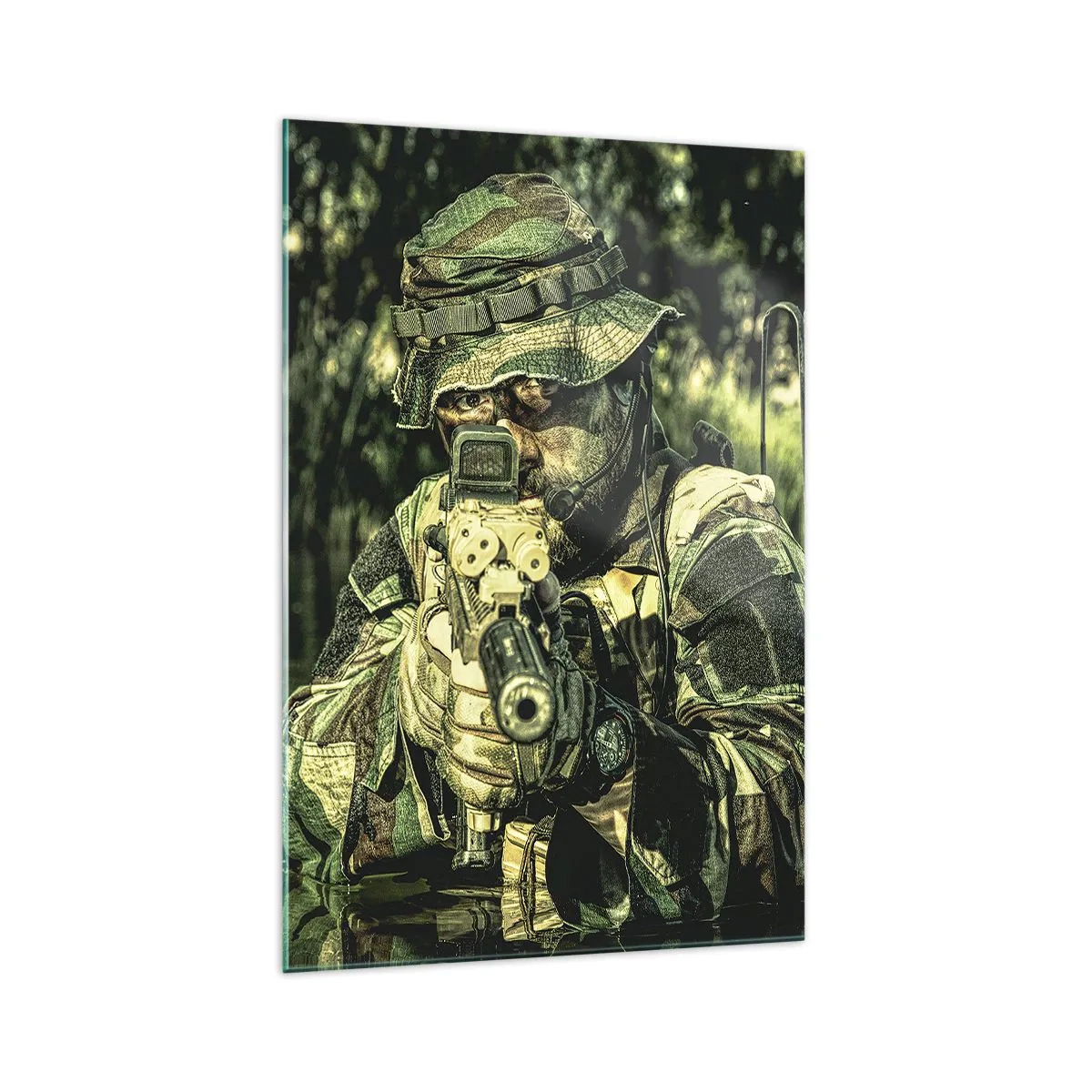Cuadro sobre vidrio - Impresiones sobre Vidrio - Un soldado camuflado apunta a través del agua. - 70x100cm - El mejor de entre la élite - Decoración de pared moderna para salón y dormitorio ARTTOR