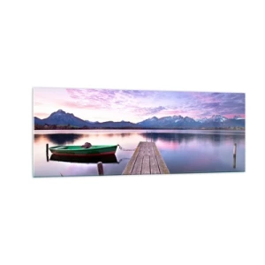 Cuadro sobre vidrio - Impresiones sobre Vidrio - Un muelle de madera con un barco en un lago rodeado de montañas al atardecer. - 140x50cm - Un silencio amistoso - Decoración de pared moderna para salón y dormitorio ARTTOR