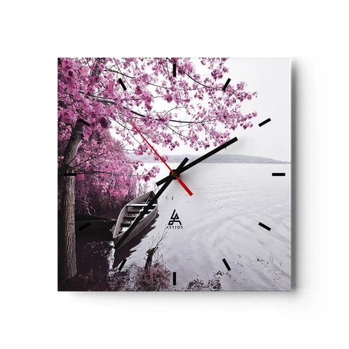 Reloj de pared - Reloj de vidrio - Un barco en la orilla de un lago entre árboles rosados. - 30x30cm - En el silencio rosa - Decoración de pared moderna para salón y dormitorio ARTTOR