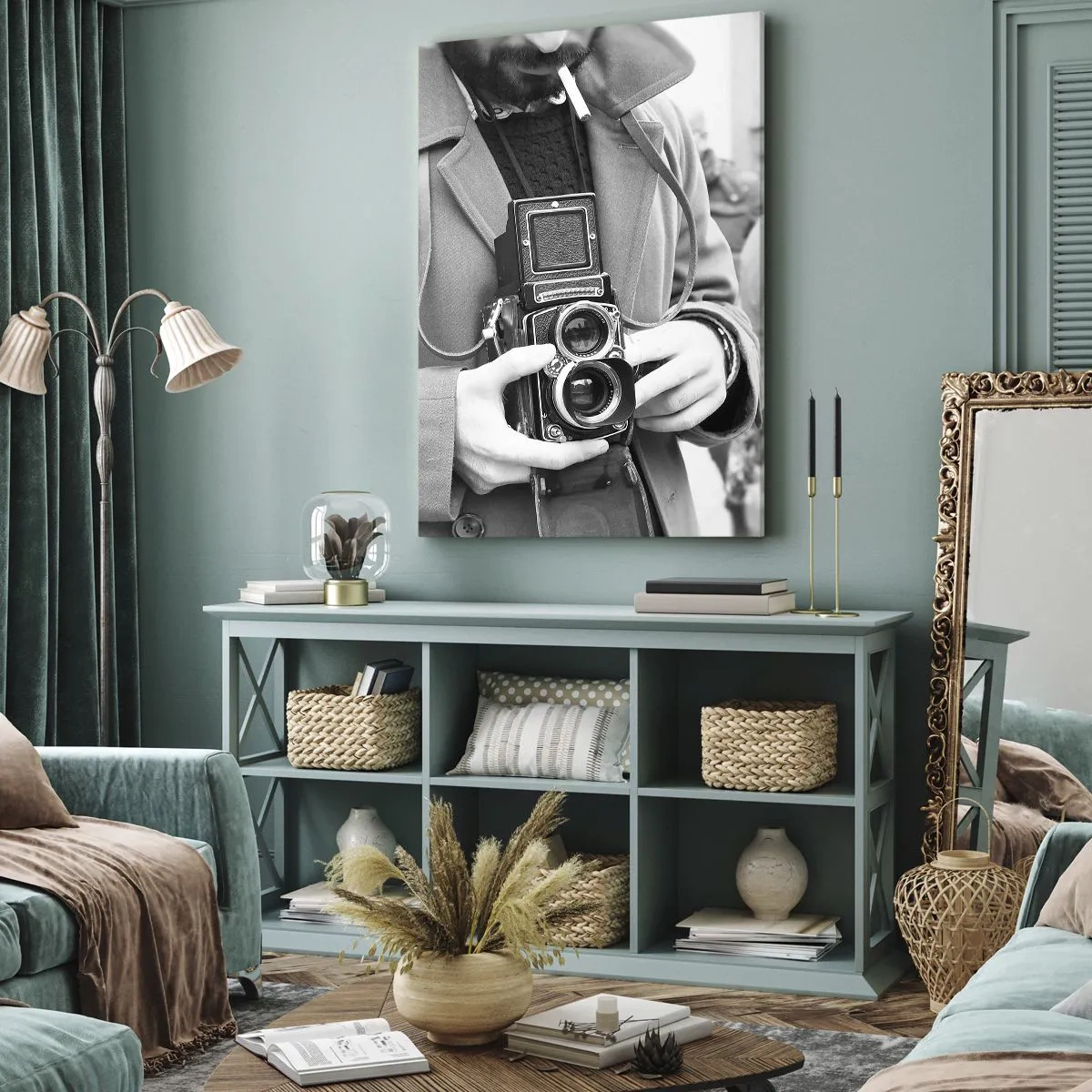 Cuadro sobre lienzo - Impresión de Imagen - Fotografía en blanco y negro de un hombre con una cámara retro. - 80x120cm - En estilo retro - Decoración de pared moderna para salón y dormitorio ARTTOR