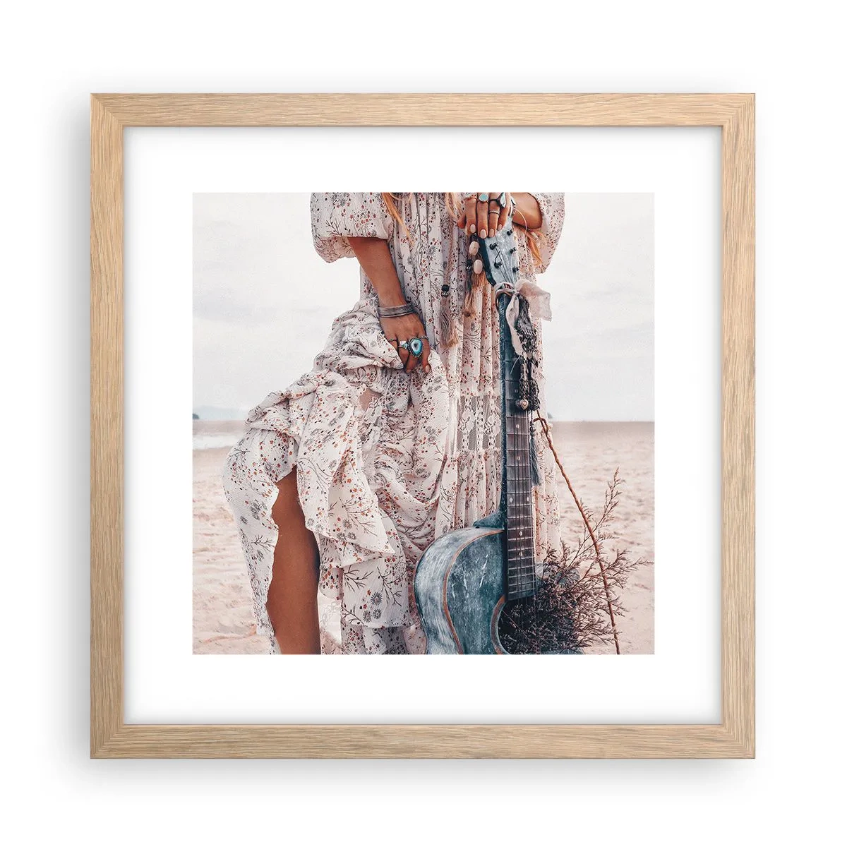 Póster en marco roble claro - Una flor en el camino - 30x30 cm