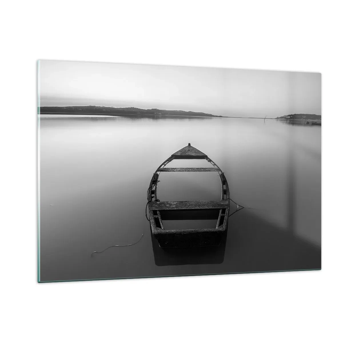 Cuadro sobre vidrio - Impresiones sobre Vidrio - Un viejo barco en una superficie de agua tranquila en blanco y negro. - 120x80cm - Anhelo y melancolía - Decoración de pared moderna para salón y dormitorio ARTTOR