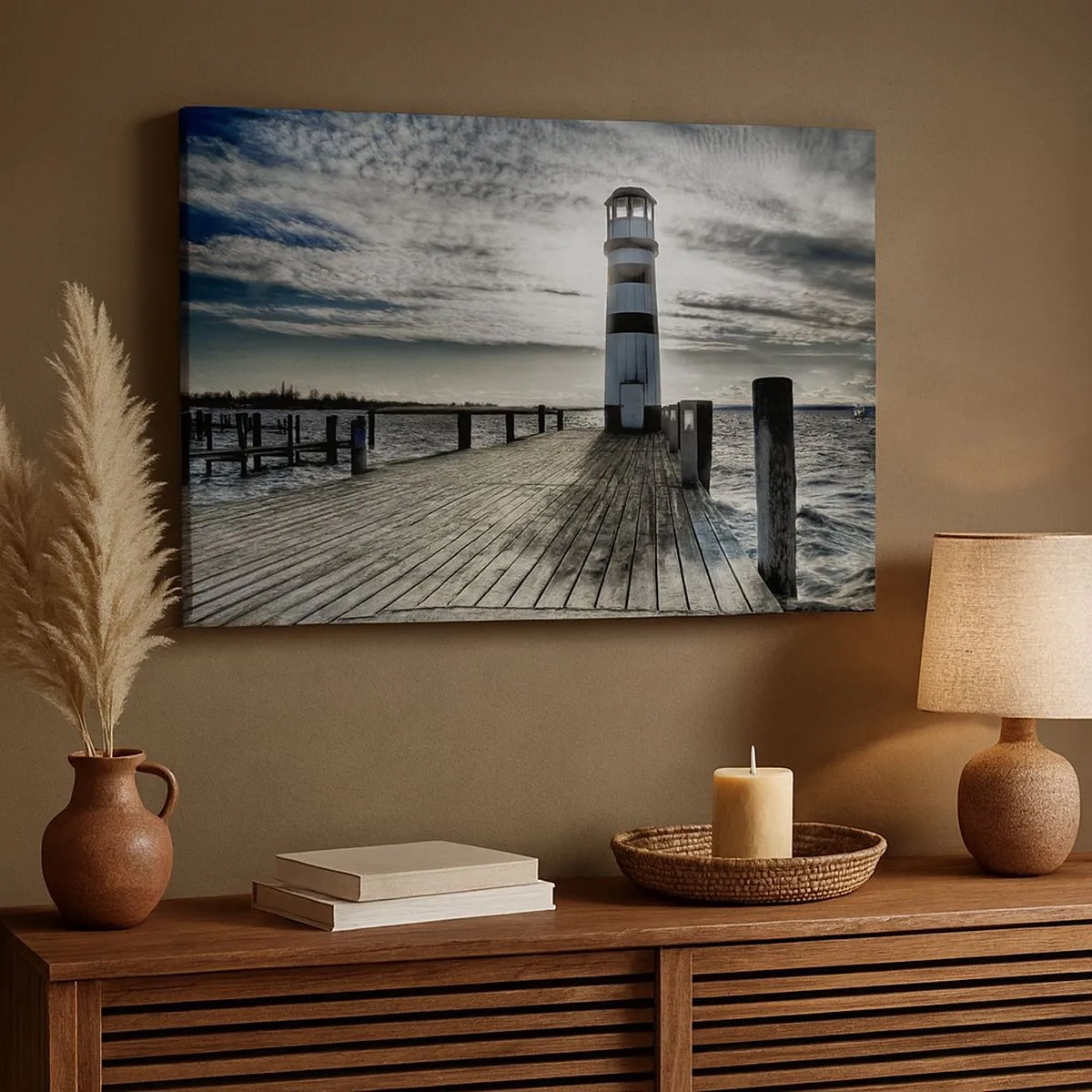 Cuadro sobre lienzo - Impresión de Imagen - Faro en un muelle de madera con vistas al mar. - 70x50cm - Marineros, aquí os espero - Decoración de pared moderna para salón y dormitorio ARTTOR