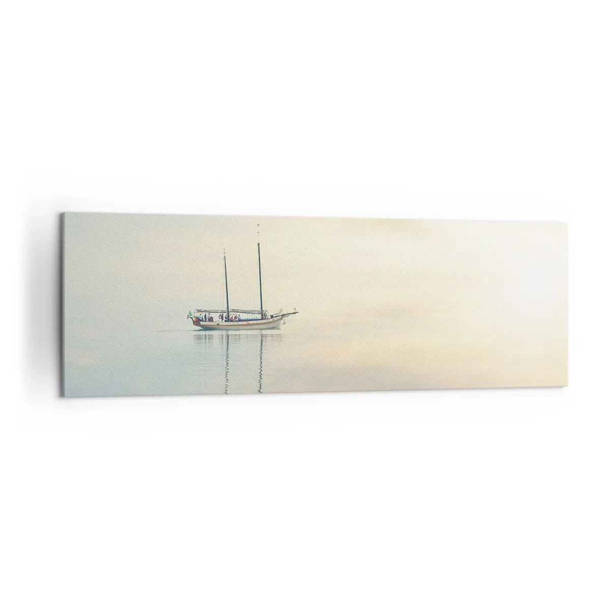 Cuadro sobre lienzo - Impresión de Imagen - Un barco en un mar en calma bajo una luz suave. - 160x50cm - En un mar de silencio - Decoración de pared moderna para salón y dormitorio ARTTOR