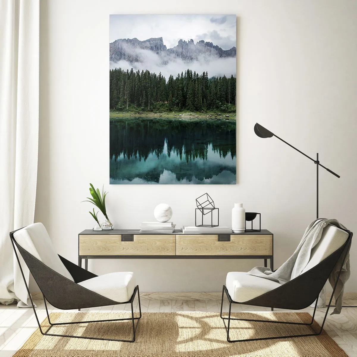 Cuadro sobre vidrio - Impresiones sobre Vidrio - Paisaje de montaña con un lago y un bosque reflejados en el agua. - 50x70cm - Calla, calla, no despertemos al agua dormida.... - Decoración de pared moderna para salón y dormitorio ARTTOR