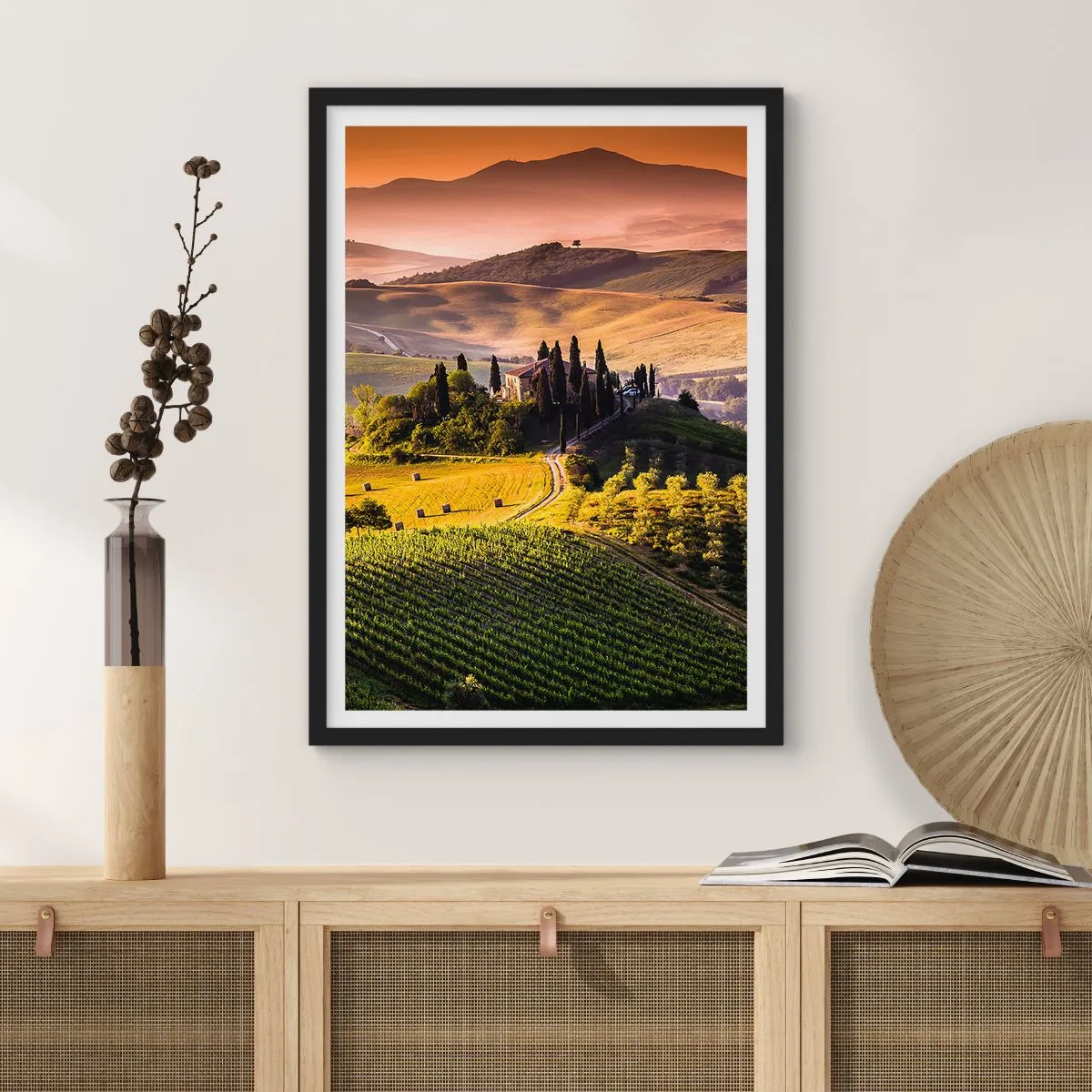 Póster en marco negro - Paisaje toscano - 61x91 cm