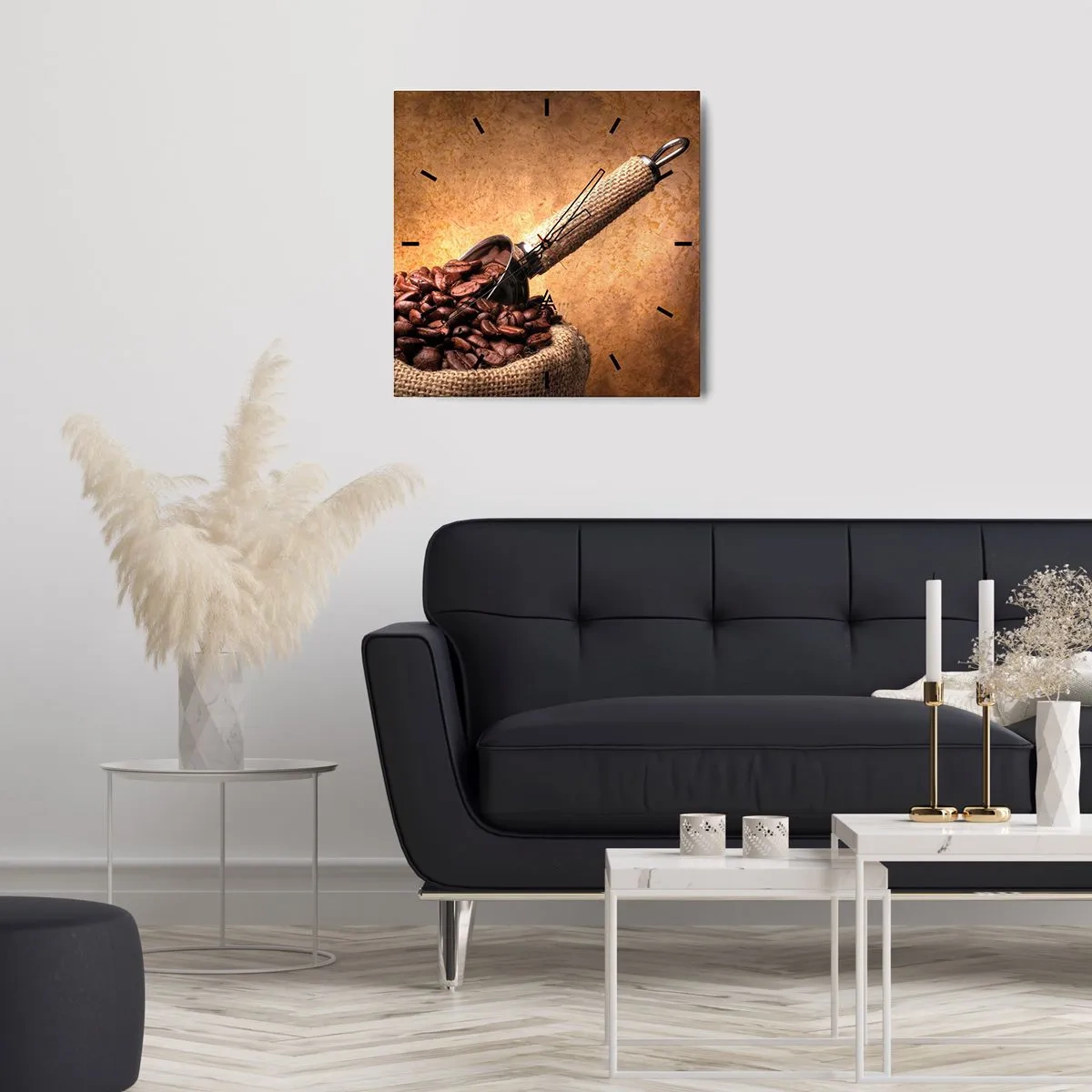 Reloj de pared - Reloj de vidrio - Granos de café en una bolsa de yute con una cuchara de metal. - 30x30cm - En la fuente del sabor - Decoración de pared moderna para salón y dormitorio ARTTOR