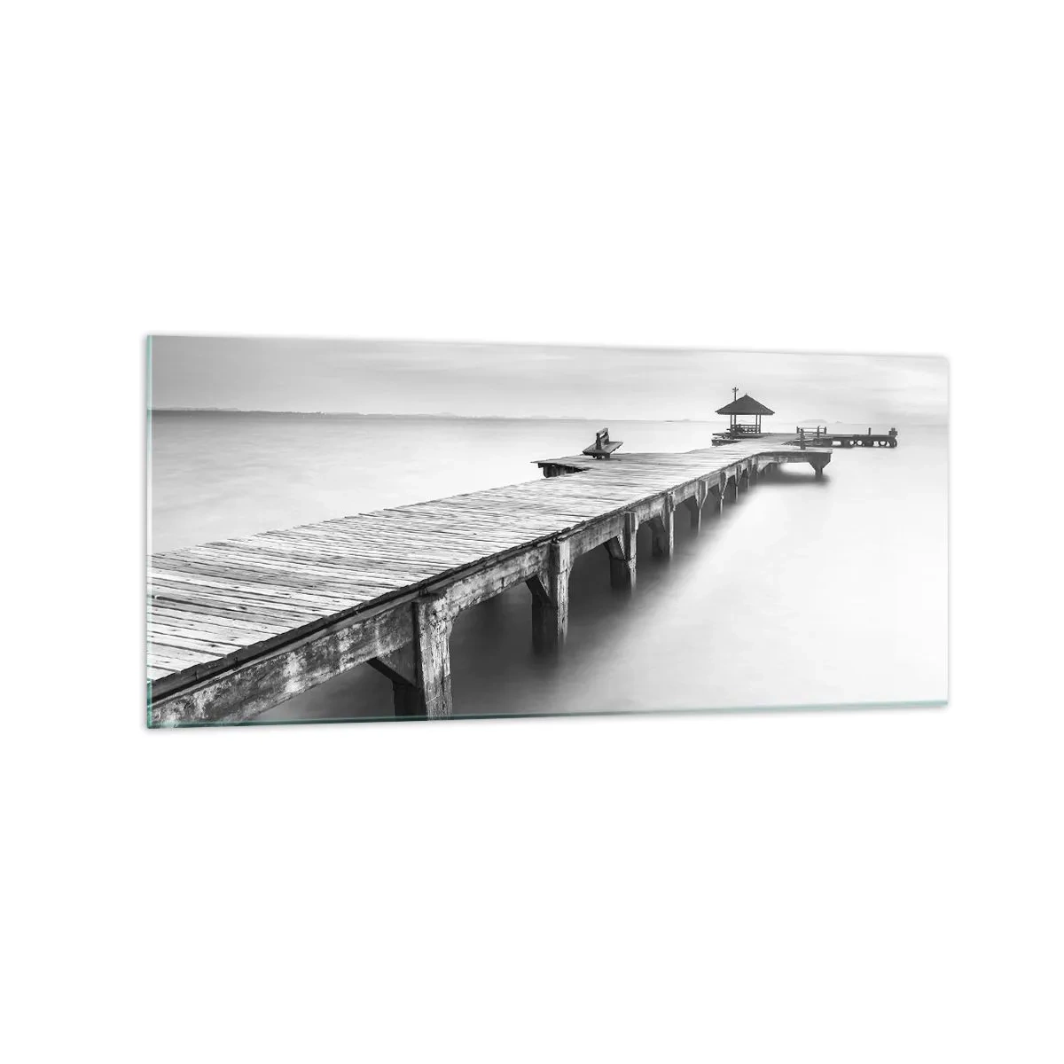 Cuadro sobre vidrio - Impresiones sobre Vidrio - Una vista en blanco y negro de un muelle de madera sobre aguas tranquilas. - 120x50cm - Lejos - Decoración de pared moderna para salón y dormitorio ARTTOR