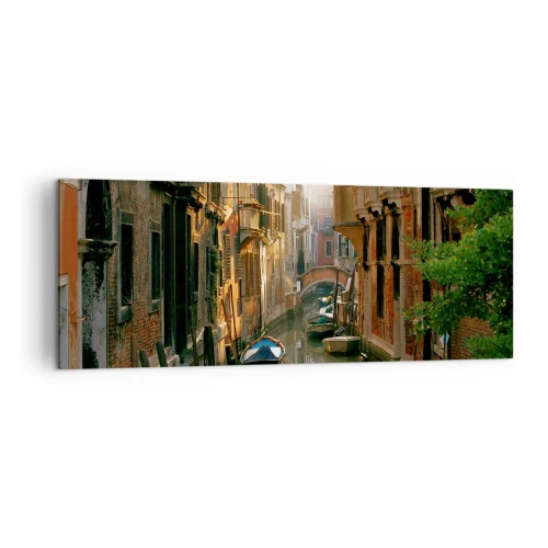Cuadro sobre lienzo - Impresión de Imagen - Un pintoresco canal en Venecia con barcos y un puente. - 140x50cm - En un callejón veneciano - Decoración de pared moderna para salón y dormitorio ARTTOR