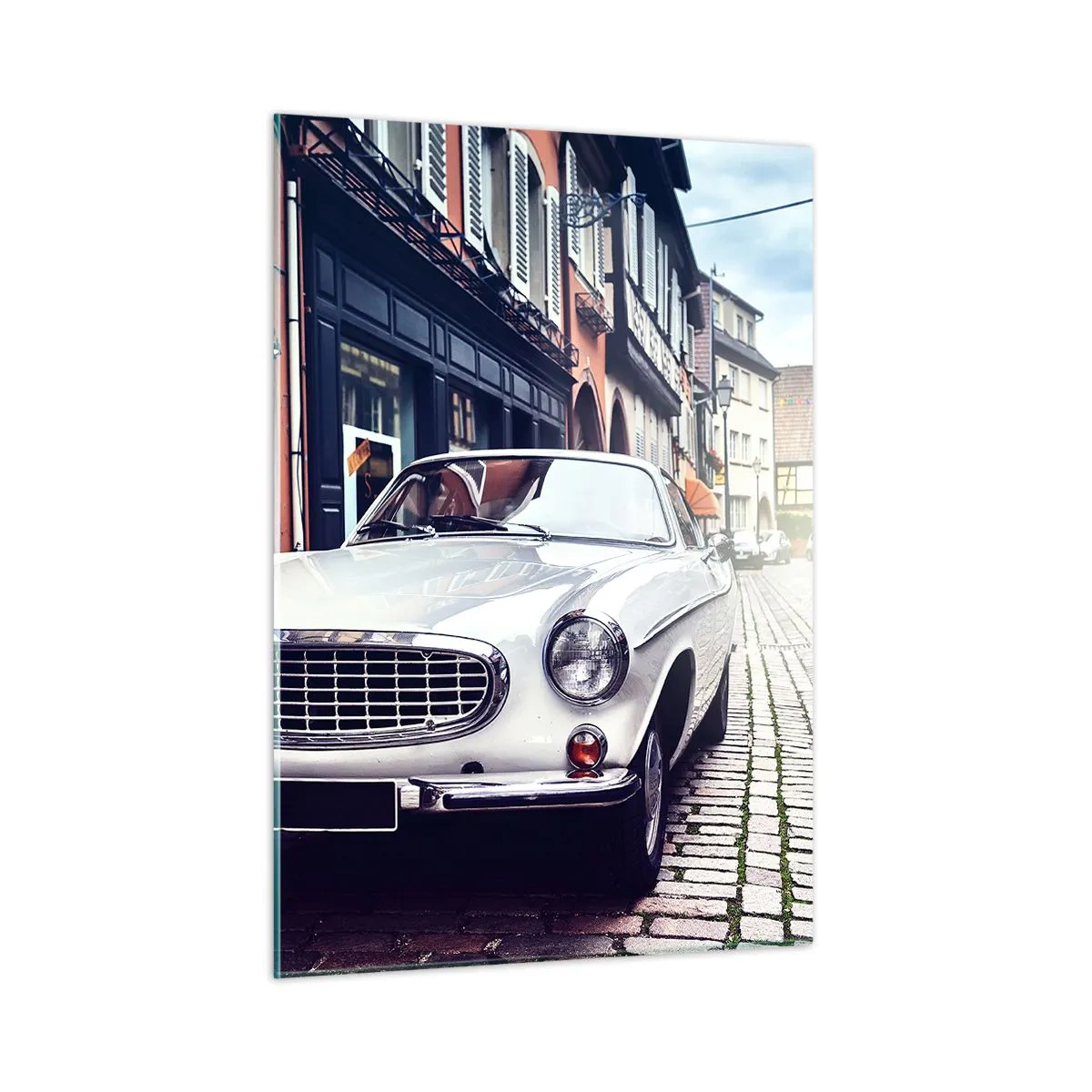 Cuadro sobre vidrio - Impresiones sobre Vidrio - Un coche clásico blanco con un fondo de edificios históricos. - 50x70cm - El pasado está aquí - Decoración de pared moderna para salón y dormitorio ARTTOR