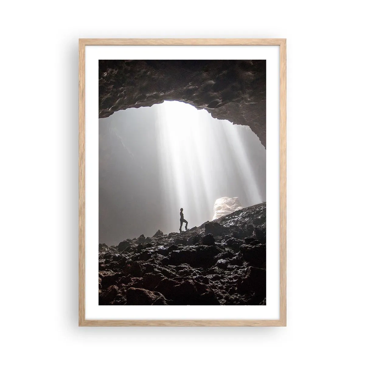 Póster en marco roble claro - Gruta luminosa - 50x70 cm
