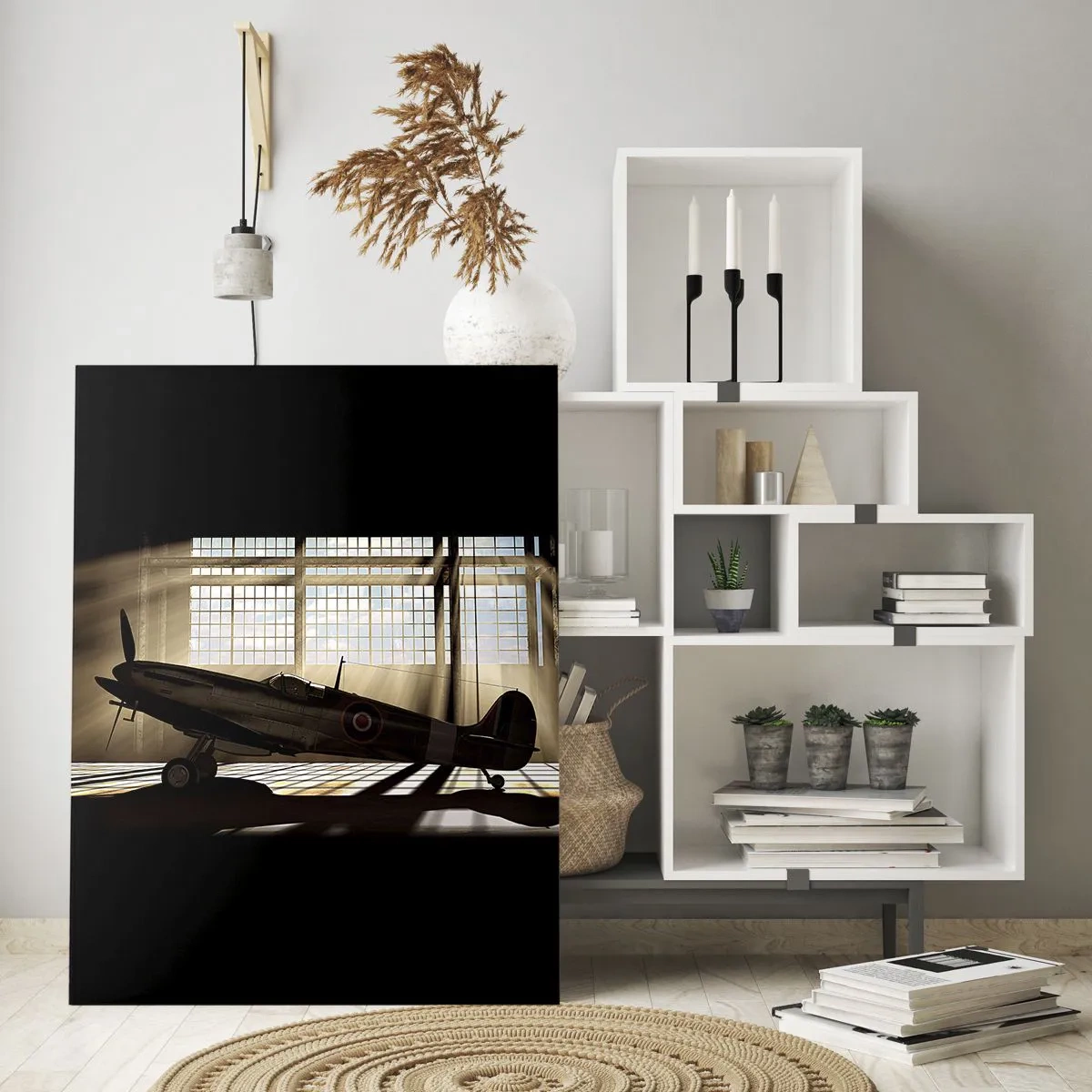 Cuadro sobre vidrio - Impresiones sobre Vidrio - Un avión histórico en un hangar iluminado por la luz del sol. - 80x120cm - El descanso del guerrero - Decoración de pared moderna para salón y dormitorio ARTTOR