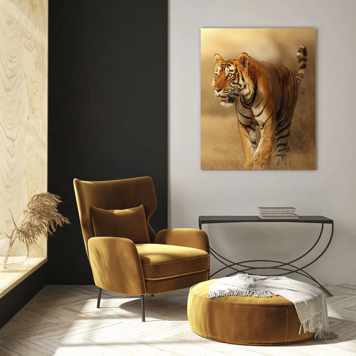Cuadro sobre vidrio - Impresiones sobre Vidrio - Tigre bajo una luz dorada contra un fondo de sabana seca - 50x70cm - Antes del ataque - Decoración de pared moderna para salón y dormitorio ARTTOR