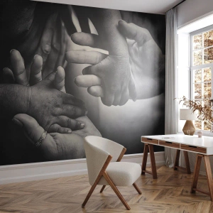 Fotomural Premium Sand - Manos simbólicas de adultos y niños entrelazadas en un gesto de cercanía. - 100x70cm - Ser humano - Decoración de pared moderna para salón y dormitorio ARTTOR