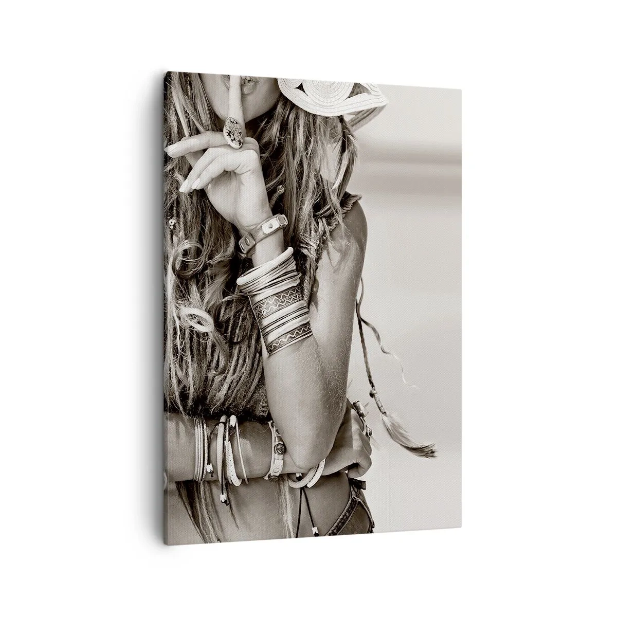Cuadro sobre lienzo - Impresión de Imagen - Retrato de una mujer boho con joyas. - 50x70cm - Libertad natural - Decoración de pared moderna para salón y dormitorio ARTTOR
