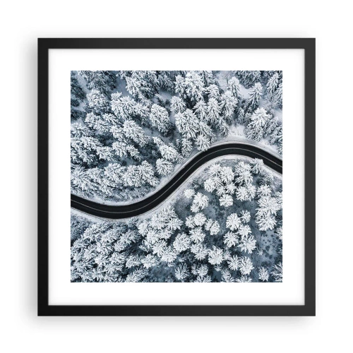 Póster en marco negro - A través de un bosque invernal - 40x40 cm