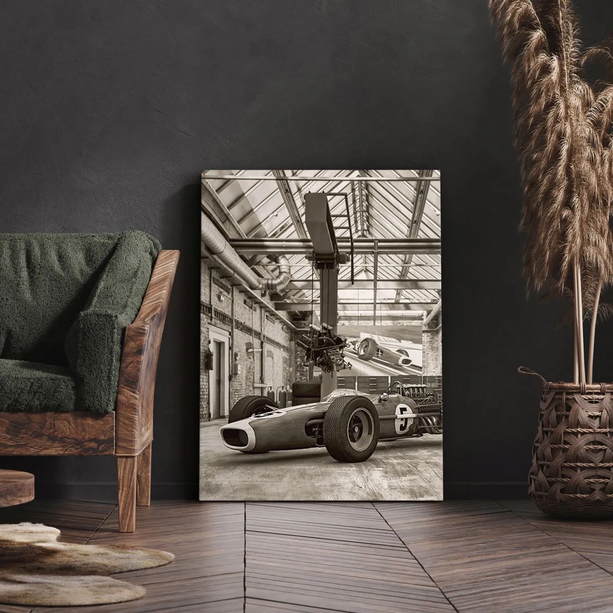 Cuadro sobre lienzo - Impresión de Imagen - Coche de carreras en blanco y negro en un interior industrial. - 70x100cm - El descanso del vencedor - Decoración de pared moderna para salón y dormitorio ARTTOR