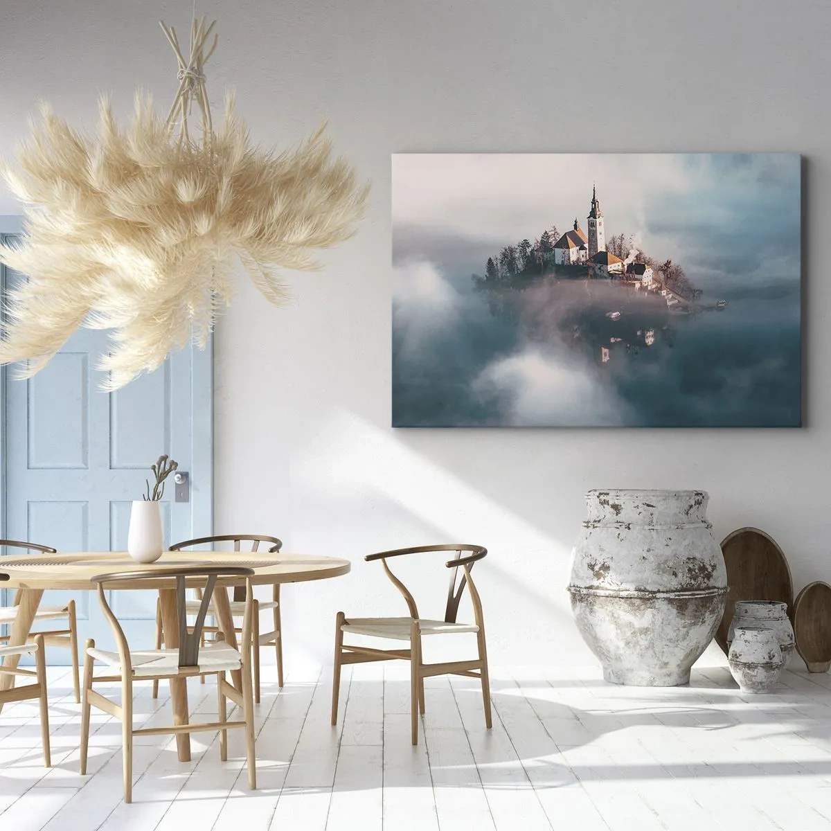 Cuadro sobre lienzo - Impresión de Imagen - Una isla pintoresca con una iglesia rodeada de niebla. - 70x50cm - Isla de los sueños - Decoración de pared moderna para salón y dormitorio ARTTOR