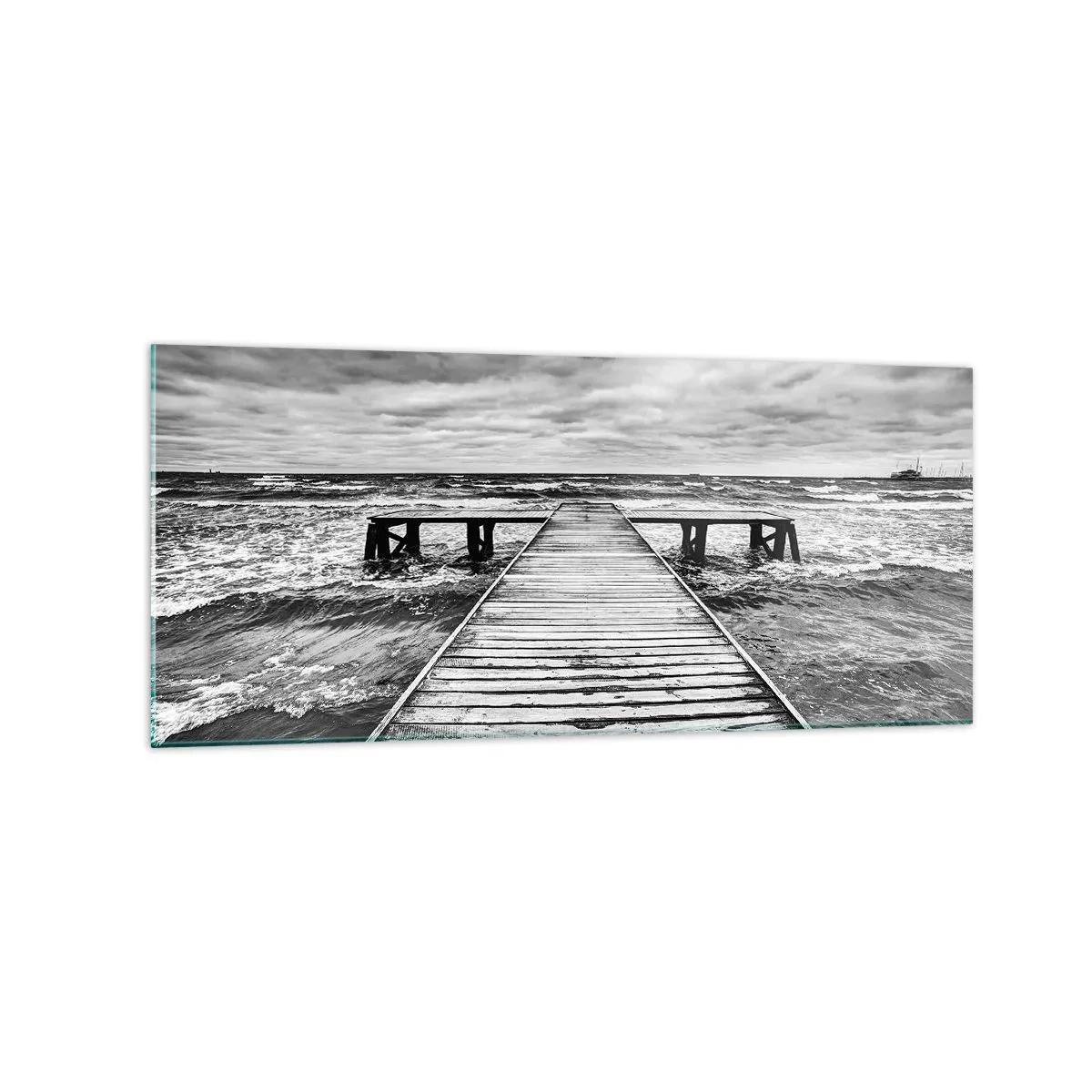 Cuadro sobre vidrio - Impresiones sobre Vidrio - Una vista en blanco y negro de un embarcadero de madera sobre un mar tempestuoso. - 120x50cm - Estoy esperando que sople el viento... - Decoración de pared moderna para salón y dormitorio ARTTOR