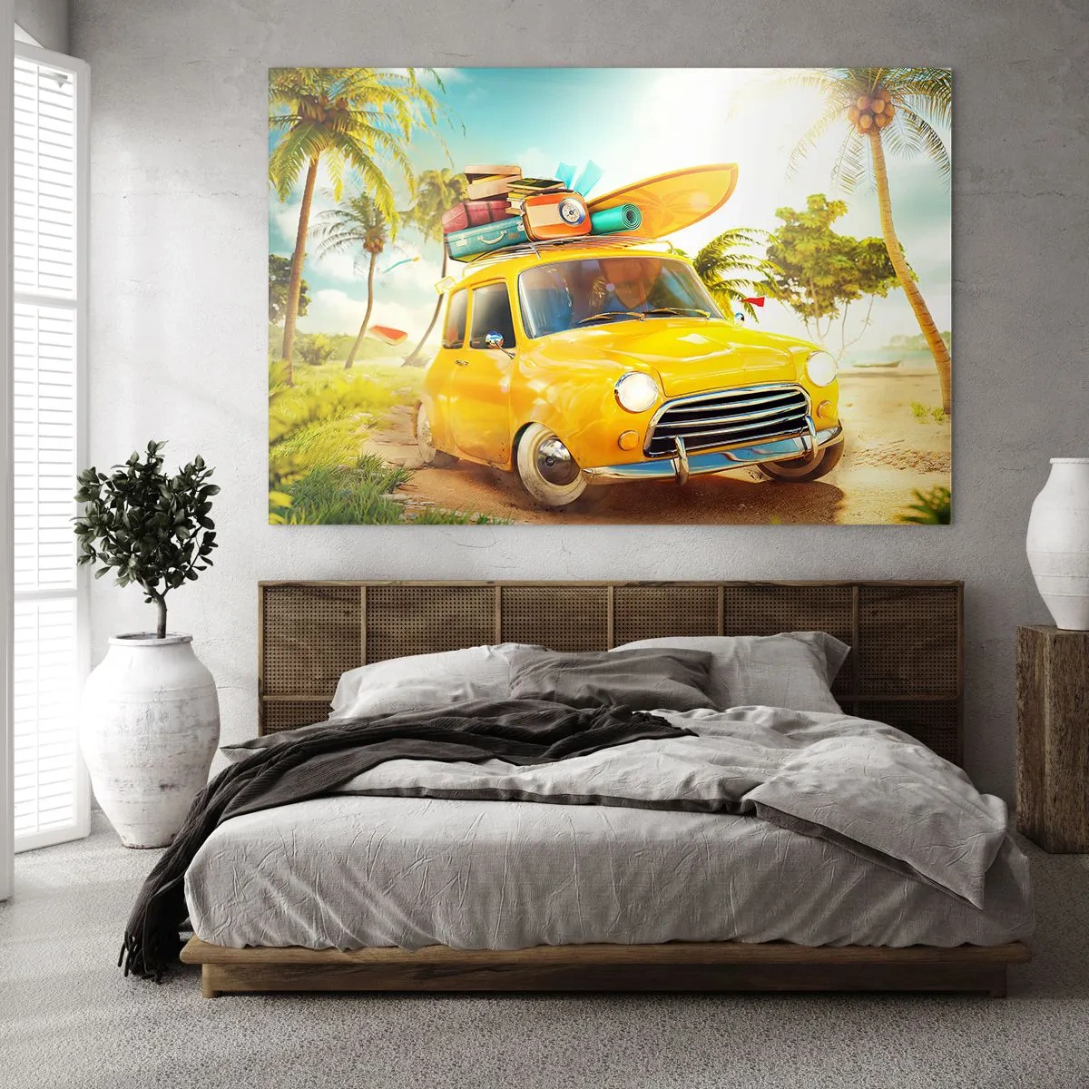 Cuadro sobre vidrio - Impresiones sobre Vidrio - Un coche amarillo con equipaje en el techo en una playa tropical. - 70x50cm - Un viaje para más de una sonrisa - Decoración de pared moderna para salón y dormitorio ARTTOR