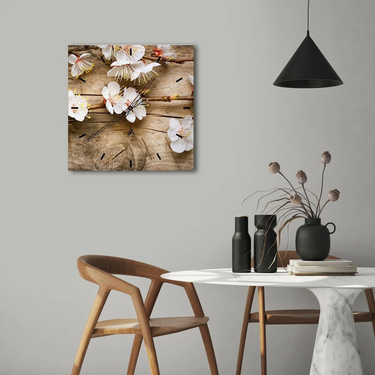 Reloj de pared - Reloj de vidrio - Ramas de cerezos en flor sobre un fondo de tabla de madera - 30x30cm - Se acerca la primavera - Decoración de pared moderna para salón y dormitorio ARTTOR