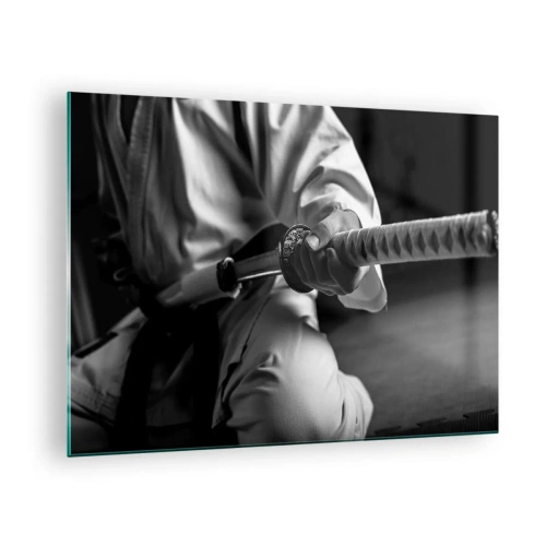 Cuadro sobre vidrio - Impresiones sobre Vidrio - Una figura con un kimono sosteniendo una espada, composición en blanco y negro. - 70x50cm - Alma de guerrero - Decoración de pared moderna para salón y dormitorio ARTTOR