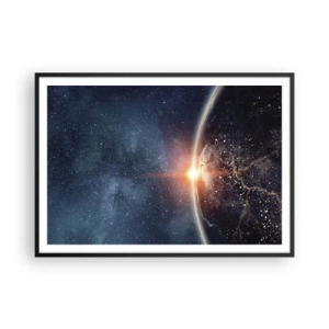 Póster en marco negro - La Tierra vista desde el espacio con el sol naciente - 100x70cm - En una nueva perspectiva - Decoración de pared moderna para salón y dormitorio ARTTOR