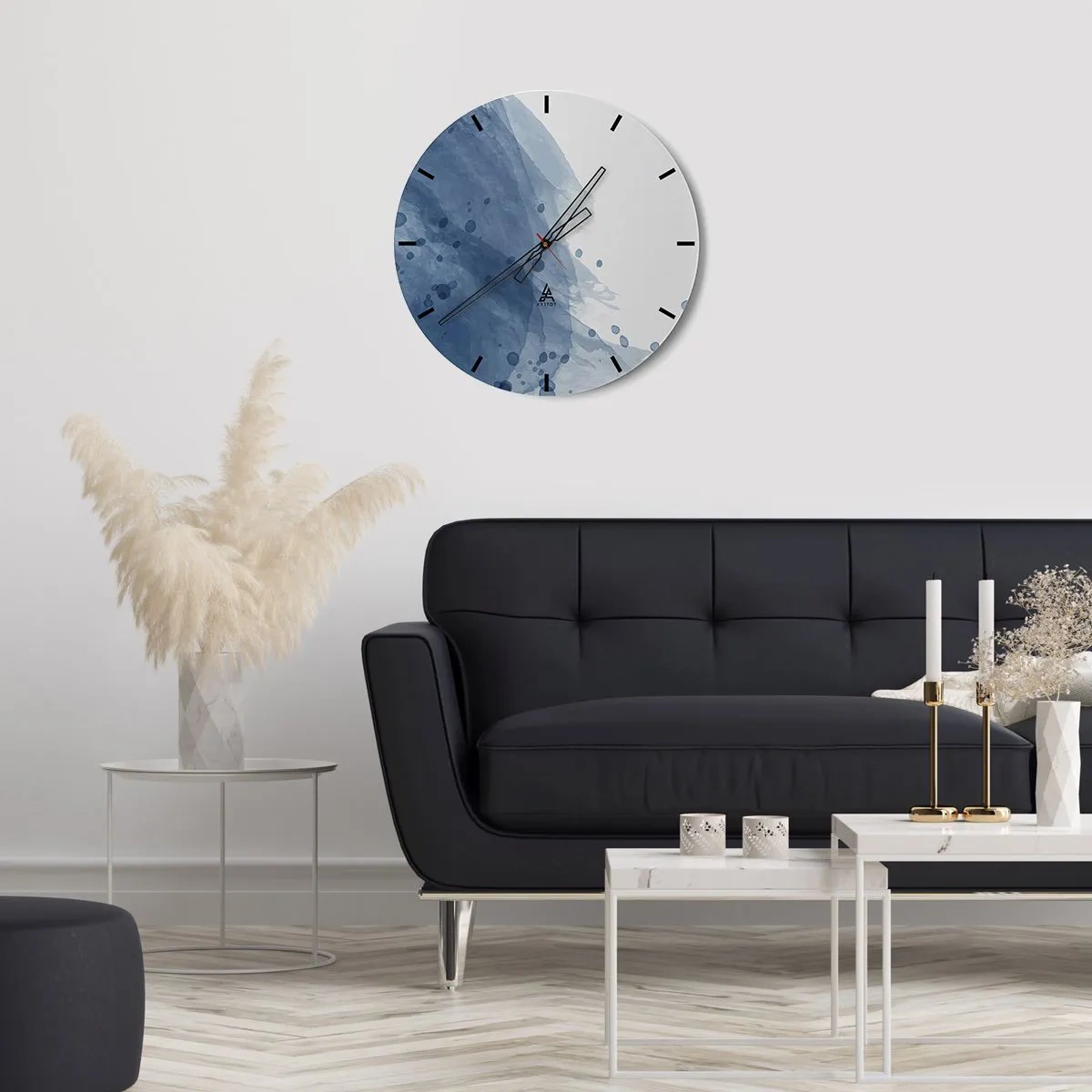 Reloj de pared - Reloj de vidrio - Composición abstracta con manchas azules sobre fondo blanco. - 30x30cm - Tul azul - Decoración de pared moderna para salón, cocina y dormitorio ARTTOR