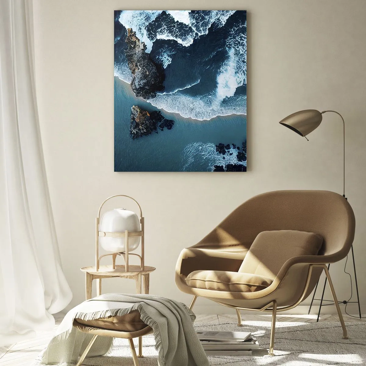 Cuadro sobre vidrio - Impresiones sobre Vidrio - Vista aérea de las olas rompiendo en la orilla - 70x100cm - Rodeadas por las olas - Decoración de pared moderna para salón y dormitorio ARTTOR
