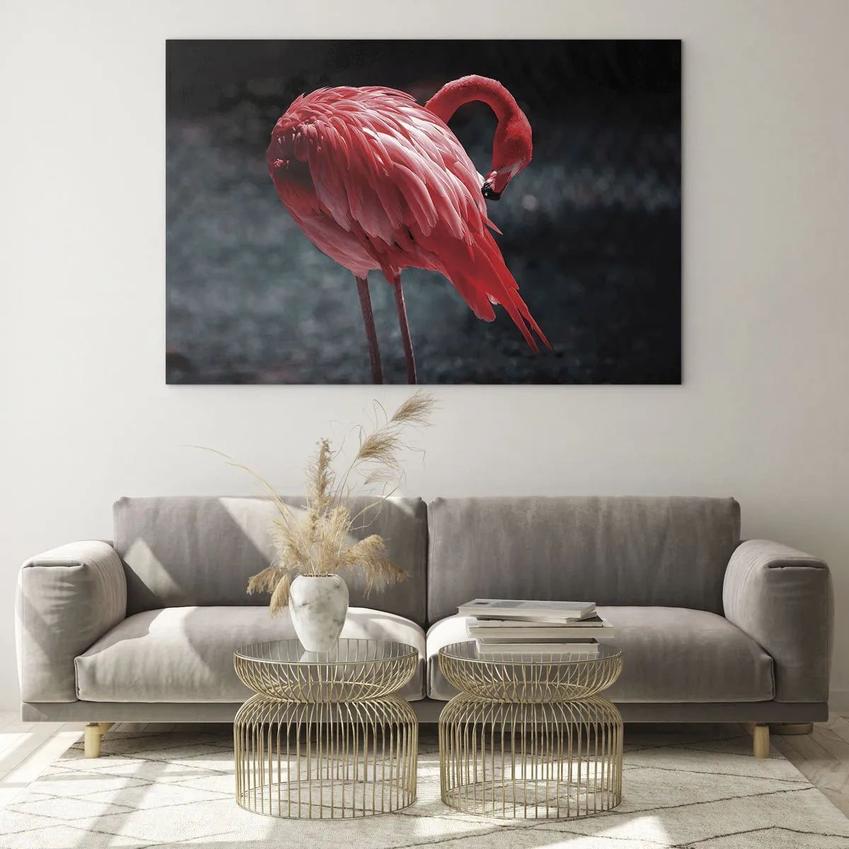 Cuadro sobre vidrio - Impresiones sobre Vidrio - Un flamenco en intensos tonos rojos sobre un fondo oscuro. - 70x50cm - Un poema carmesí de la naturaleza - Decoración de pared moderna para salón y dormitorio ARTTOR
