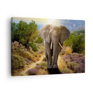 Cuadro sobre lienzo - Impresión de Imagen - Un elefante africano frente a un paisaje de sabana y montaña. - 70x50cm - Este es el aspecto del Edén - Decoración de pared moderna para salón y dormitorio ARTTOR