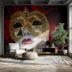 Fotomural Premium Sand - Máscara veneciana dorada con plumas rojas - 100x70cm - Promesa de aventura carnavalesca - Decoración de pared moderna para salón y dormitorio ARTTOR