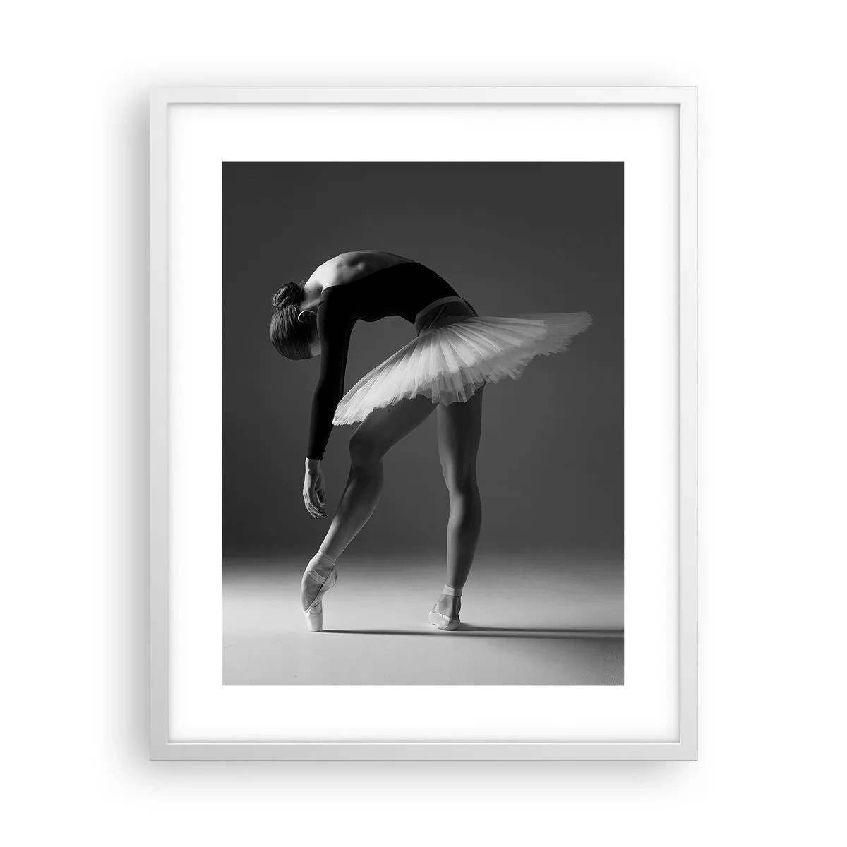 Póster en marco blanco - Bella bailarina - 40x50 cm