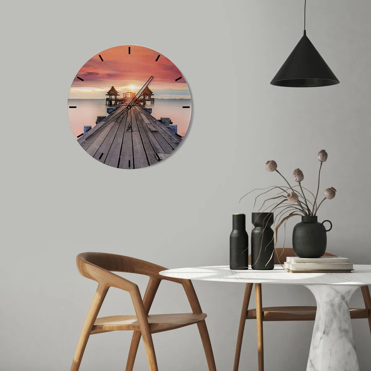 Reloj de pared - Reloj de vidrio - Muelle de madera que conduce a miradores junto al mar al atardecer - 30x30cm - De este a oeste - Decoración de pared moderna para salón, cocina y dormitorio ARTTOR