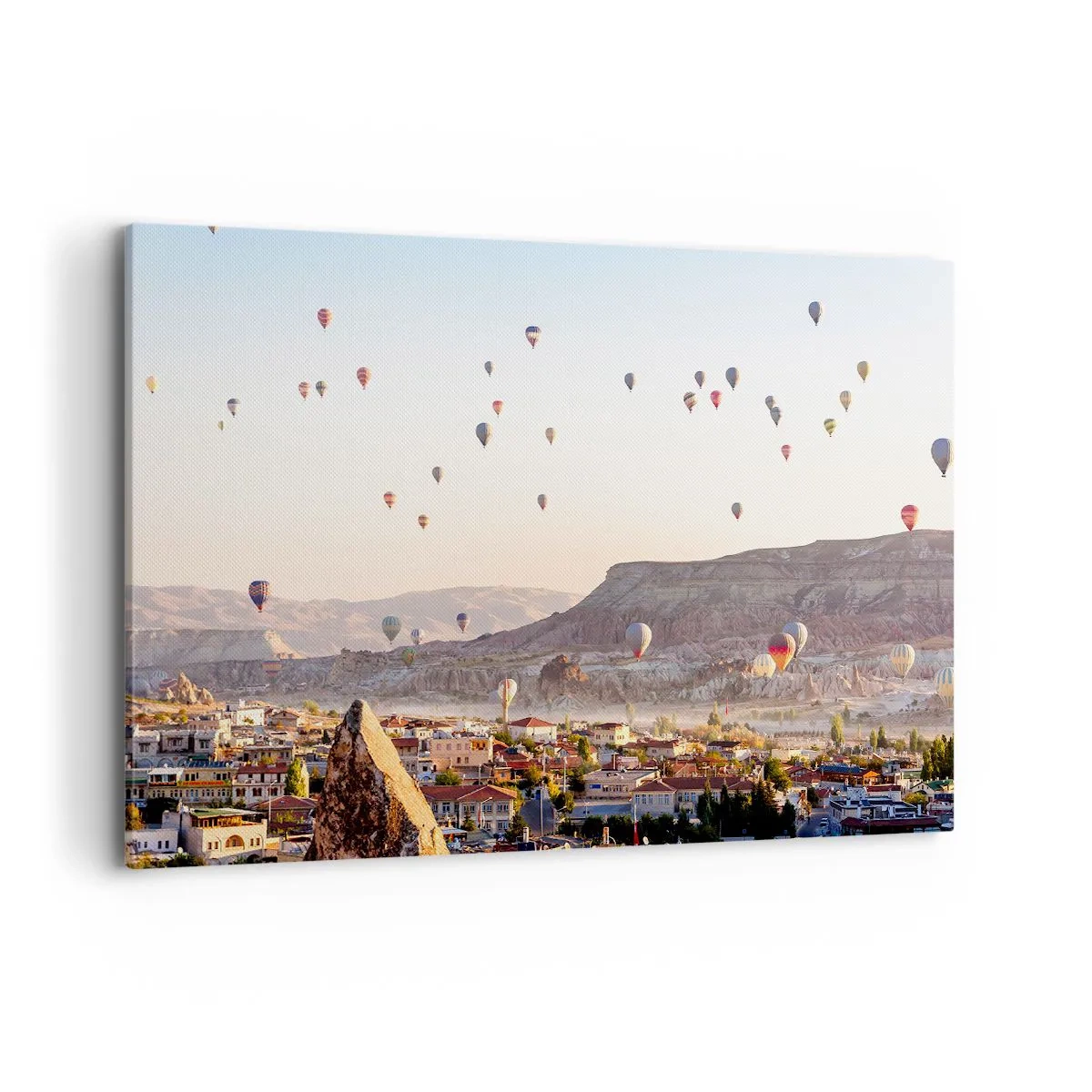 Cuadro sobre lienzo - Impresión de Imagen - Capadocia con globos con el telón de fondo de pintorescas colinas. - 120x80cm - Surcando los cielos - Decoración de pared moderna para salón y dormitorio ARTTOR
