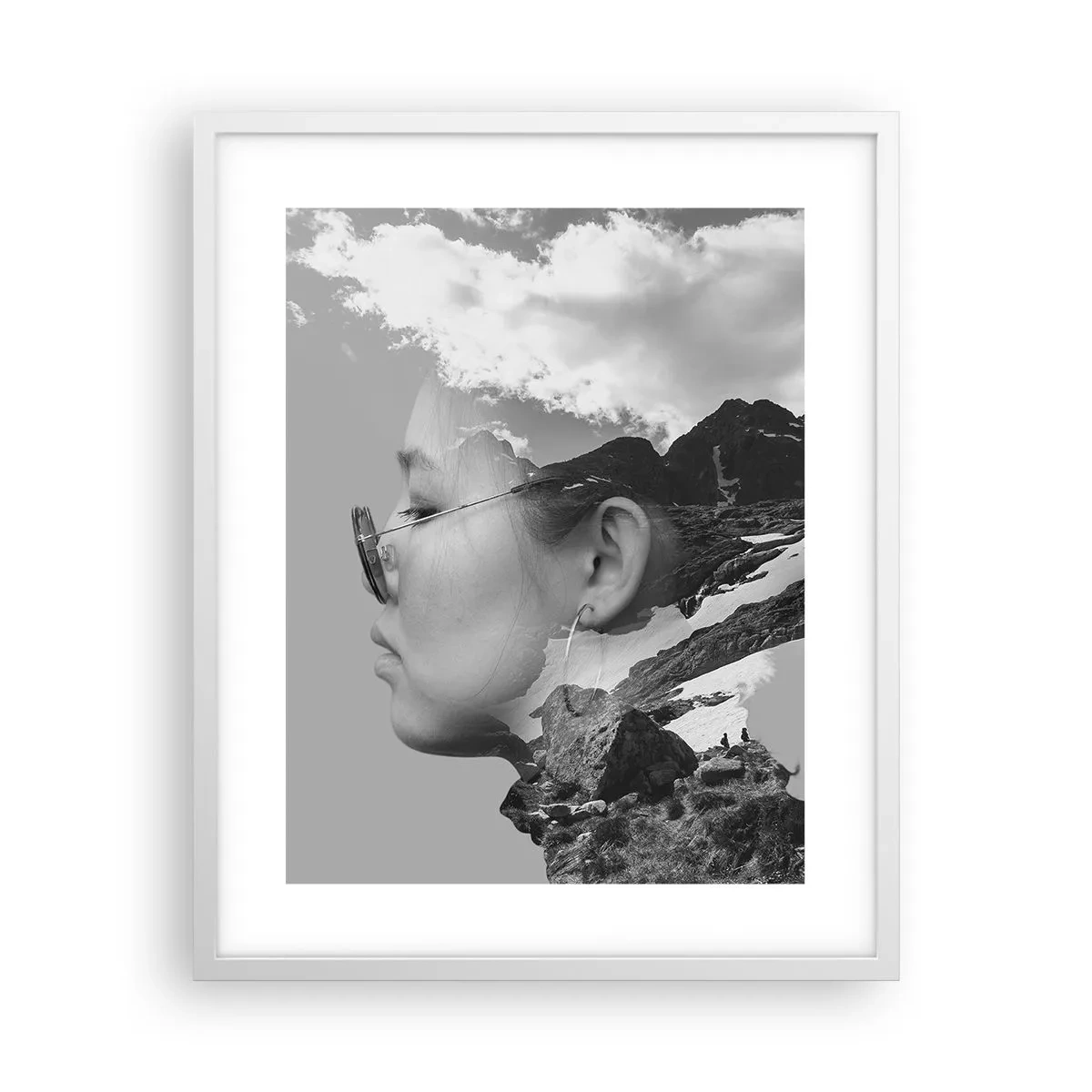 Póster en marco blanco - Retrato sobre montañas y nubes - 40x50 cm