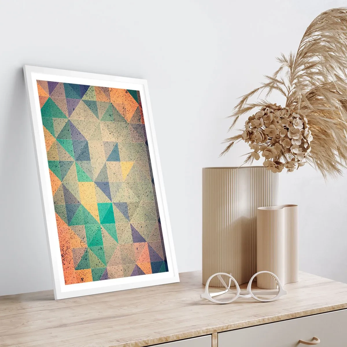 Póster en marco blanco - República de los triángulos - 40x50 cm