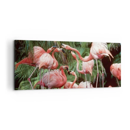 Cuadro sobre lienzo - Impresión de Imagen - Un grupo de flamencos en un entorno tropical rodeado de palmeras. - 120x50cm - Cotilleos de la tarde - Decoración de pared moderna para salón y dormitorio ARTTOR