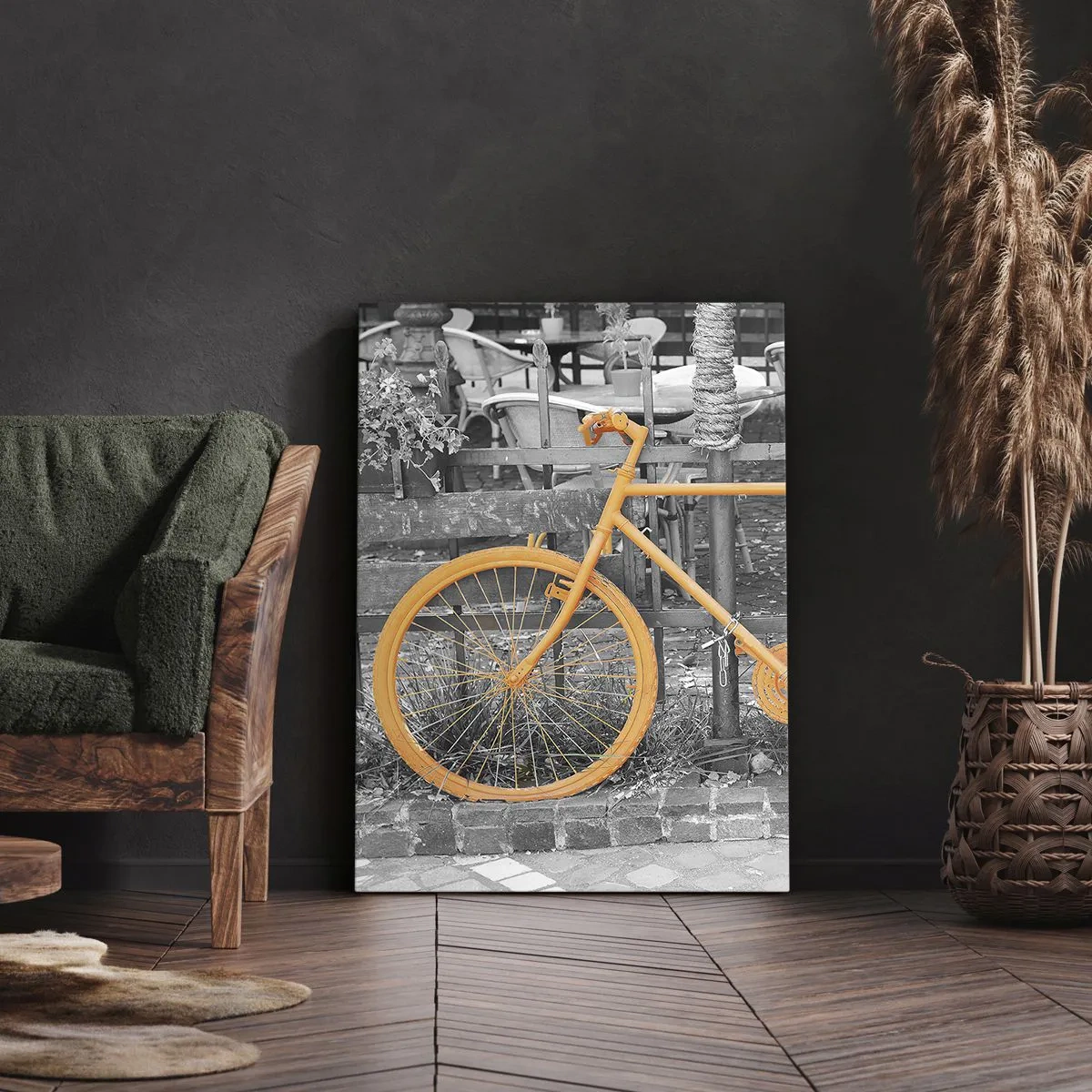Cuadro sobre lienzo - Impresión de Imagen - Fotografía artística de una bicicleta amarilla sobre un fondo blanco y negro. - 80x120cm - Sigue, yo esperaré aquí - Decoración de pared moderna para salón y dormitorio ARTTOR
