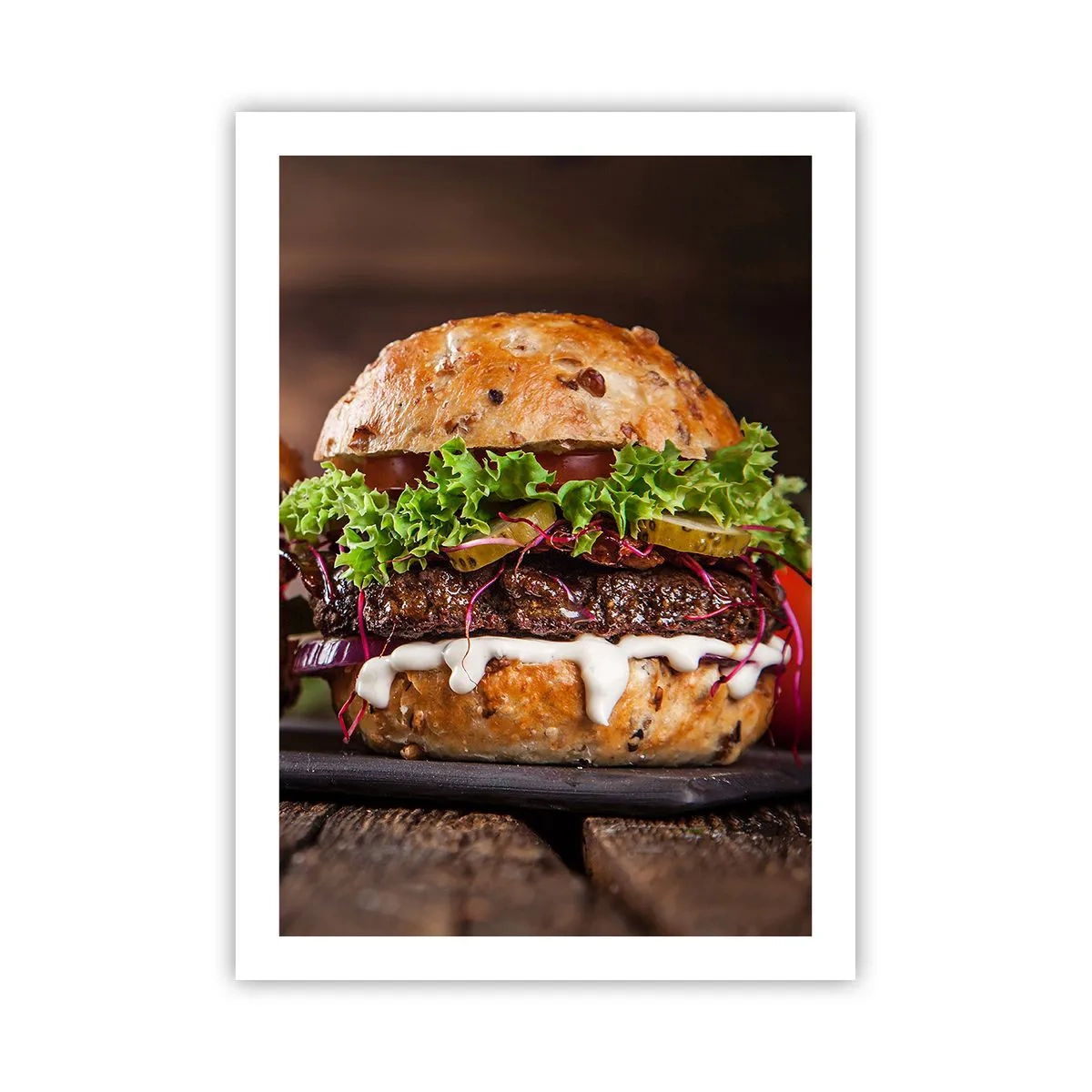 Póster - Deliciosa hamburguesa con verduras y salsa - 50x70cm - El sueño americano - Decoración de pared moderna para salón y dormitorio ARTTOR